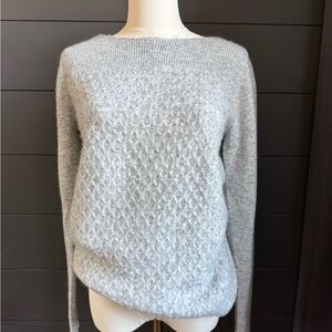 LOFT Light Gray Textured Women's Super Soft Long Sleeve Sweater Size Small